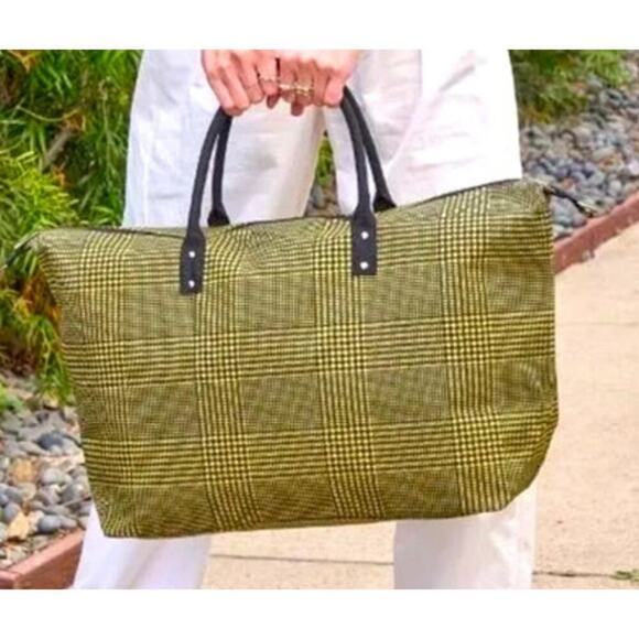 Lulu Dharma NWT Plaid Frasier Travel Tote Overnight Weekender Bag Perfect Gift - Picture 1 of 12